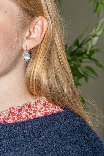 Boucles d'oreilles Chaumet Boucles d'oreilles Dormeuses Class One Croisière Or blanc Pierre de lune, Diamant 58 Facettes 4552100CN