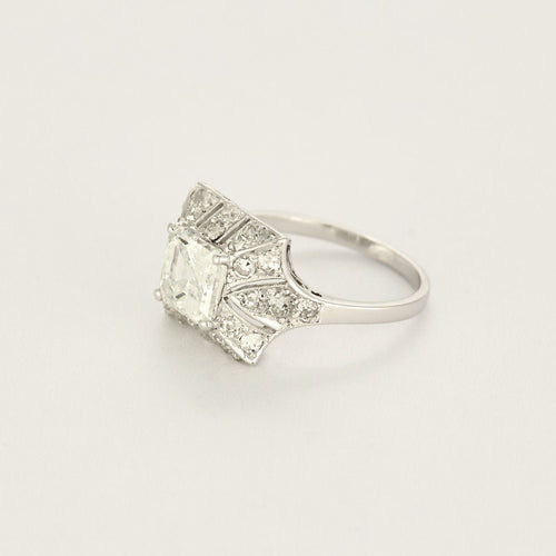 Bague 57 Bague en platine et diamants 58 Facettes LJBAV3