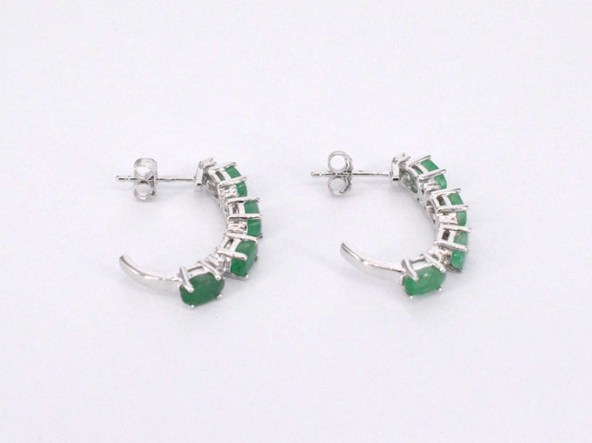 Boucles d'oreilles Boucles d'oreilles en or blanc avec diamants et émeraude 58 Facettes 2134