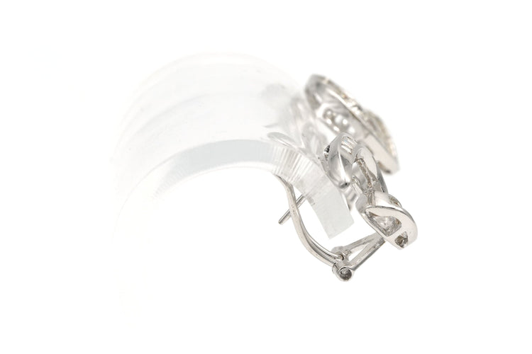 Boucles d'oreilles Boucles d'oreilles en or blanc serties de diamants 58 Facettes 22221