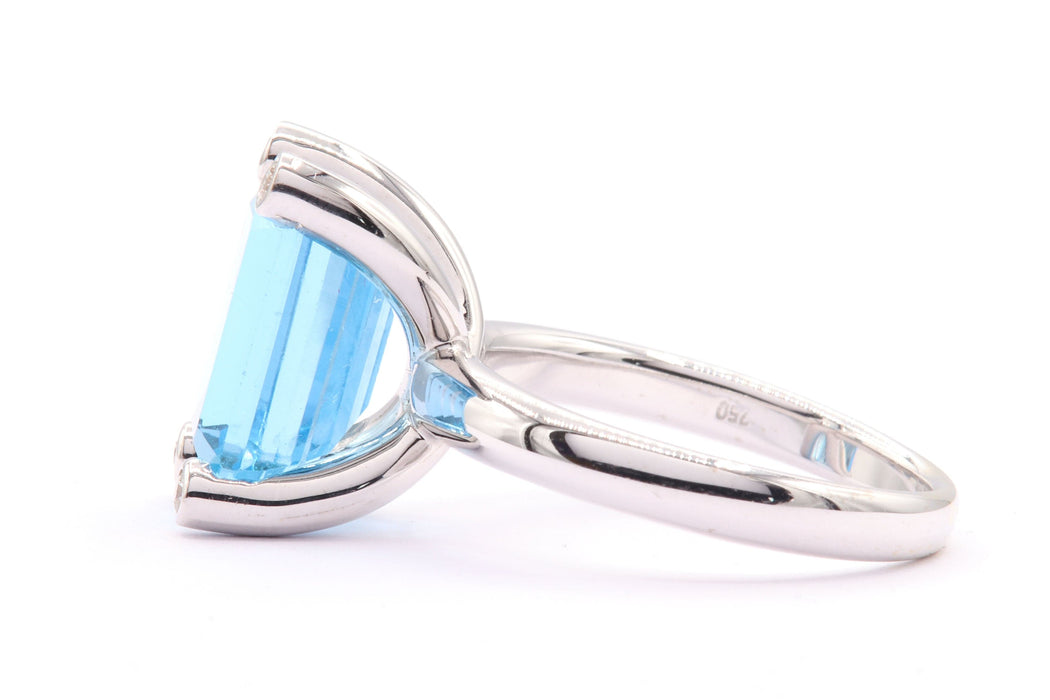 Contemporary white gold topaz diamond ring