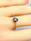 Bague 52.5 Bague solitaire or blanc, diamants blancs et diamants noirs. 58 Facettes AB509