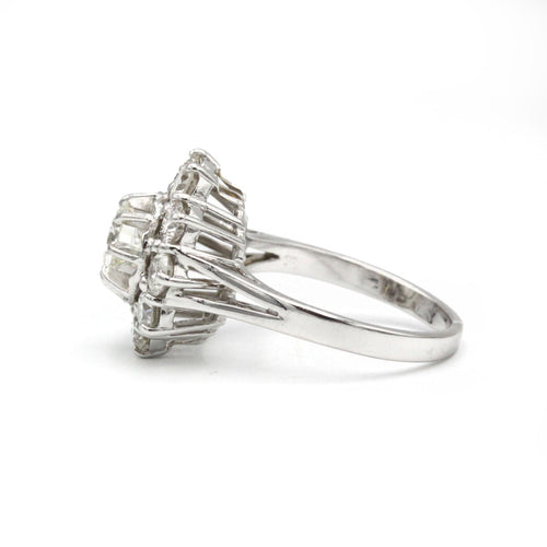 Bague 52 Bague - Or blanc & Diamants 58 Facettes 250034SP