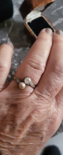 Bague 53 Belle Epoque Bague Toi et Moi en or blanc, diamants, perle naturelle 58 Facettes