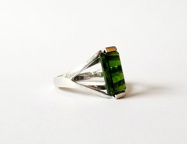 Bague 56 Bague or blanc 18k et Tourmaline verte 58 Facettes