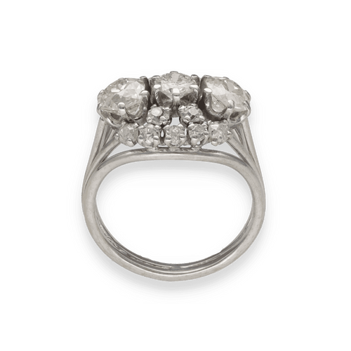 Bague 54 Bague en or gris 18K avec 2,50 ct de diamants taille ancienne – Vers 1950 – Taille 54 58 Facettes