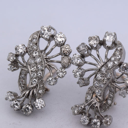 Boucles d'oreilles Boucles d'oreilles en platine et or jaune avec diamants 58 Facettes