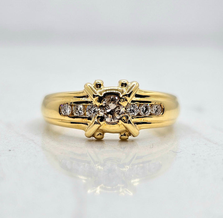 Geelgouden diamanten ring