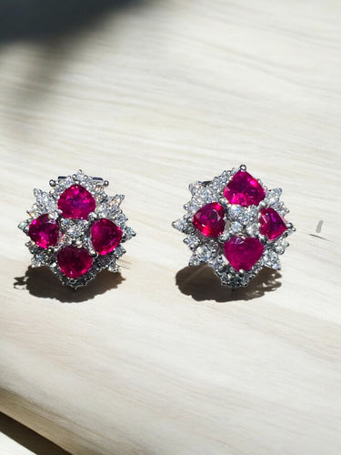 Boucles d'Oreille 8 Rubis Taille "coeur",  Diamants, Or 18 Carat 58 Facettes 7831 A