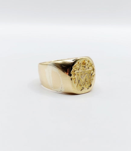 Bague 45 Chevalière antique or 18k armoiries française blason fleur, heaume et lion, sceau 58 Facettes A05250