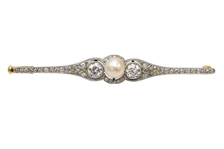 Gold brooch with old-cut diamonds 0.95 ct and a pearl 58 Facettes 10611