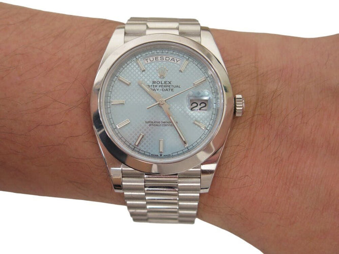 Montre montre ROLEX day date platinium 228206 40mm automatique 2021 +boite 58 Facettes 268099