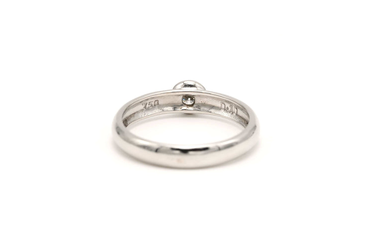 Bague 53 Solitaire contemporain en or blanc serti d'un diamant 58 Facettes 19664