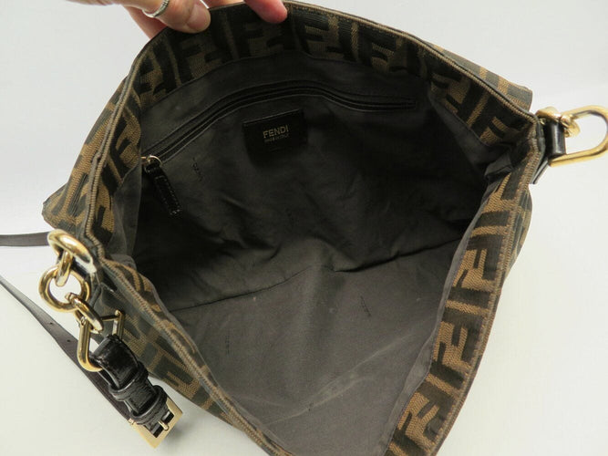 sac a main FENDI baguette 8bt163 toile logo monogramme zucca bandouliere 58 Facettes 271140