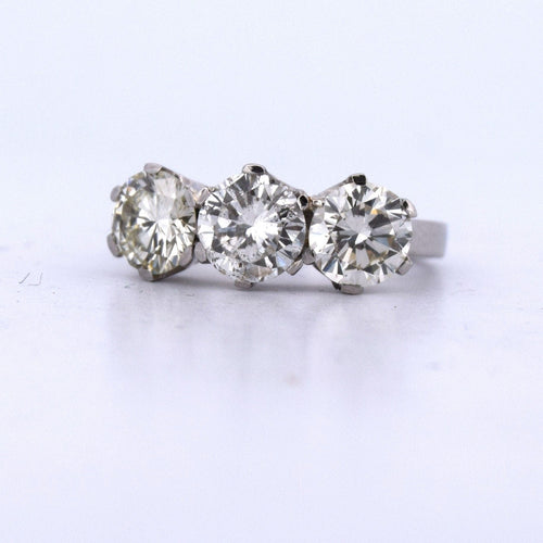 Bague 55 BAGUE ANTIQUE EN PLATINE AVEC DIAMANTS 58 Facettes