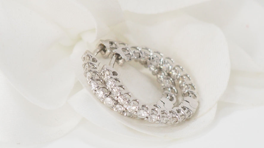 Boucles d'oreilles Boucles d'oreilles créoles or blanc et diamants 58 Facettes F4883