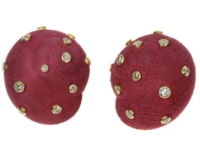 Boucles d'oreilles Bijoux emblématiques des années 60 : boucles d'oreilles et broche escargot de Christian Dior avec diamants de 6,74 ct 58 Facettes 18134-0007