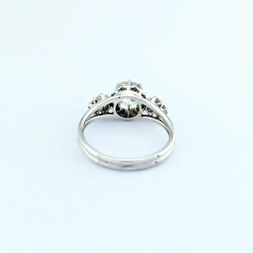 Bague 54 Bague en or blanc et diamants 58 Facettes 31885