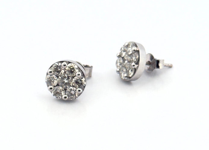 Boucles d'oreilles Puces d’oreilles en or blanc et diamants naturels 58 Facettes
