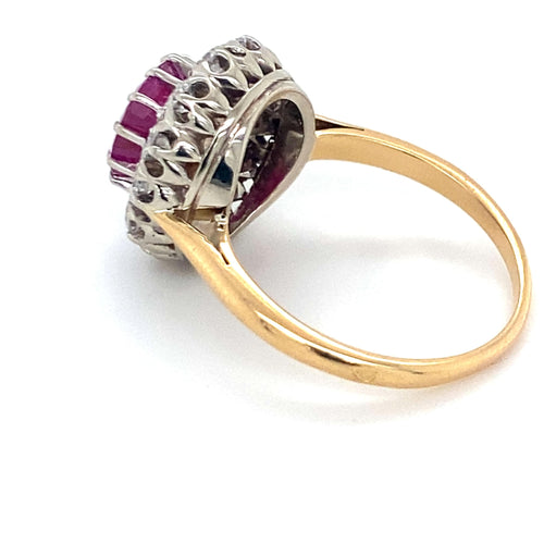 Bague 56 Bague marguerite or jaune, rubis, diamants 58 Facettes