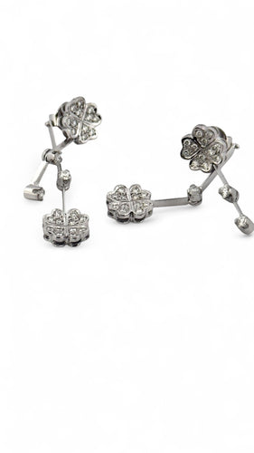 Boucles d'oreilles Boucles d’oreilles trèfles en or blanc et diamants 58 Facettes