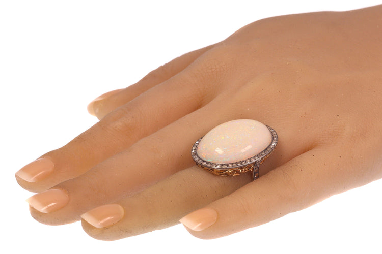 Bague 58 Un héritage enchanteur : une bague victorienne des années 1920 avec opale et diamant rose 58 Facettes 21224-0615