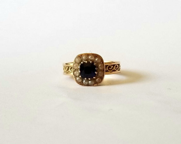 Bague 55 Bague or jaune 18k - Saphir 0.70 carats et perles - Tdd 55/56 - 5.41 grs 58 Facettes