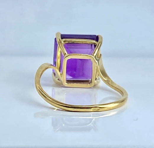 Bague 47 Bague en or jaune et améthyste 58 Facettes AB616