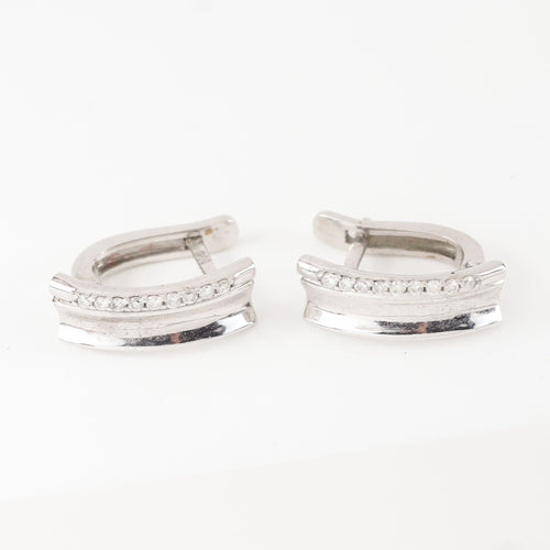 Boucles d'oreilles Boucles d'oreilles en or blanc avec diamants taille brillant 58 Facettes 129572