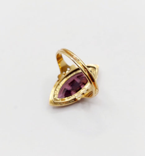 Bague marquise antique en or 18k, verre violet et perles
