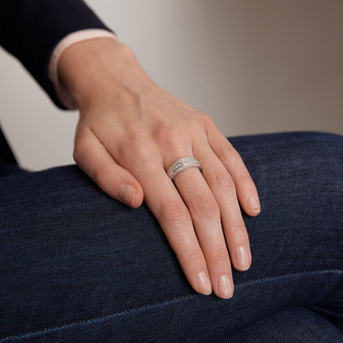 Hvidguld og diamantring