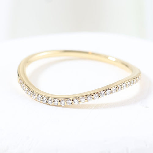 Bague 54 Bague en or jaune sertie de diamants taille brillant 58 Facettes J020000200