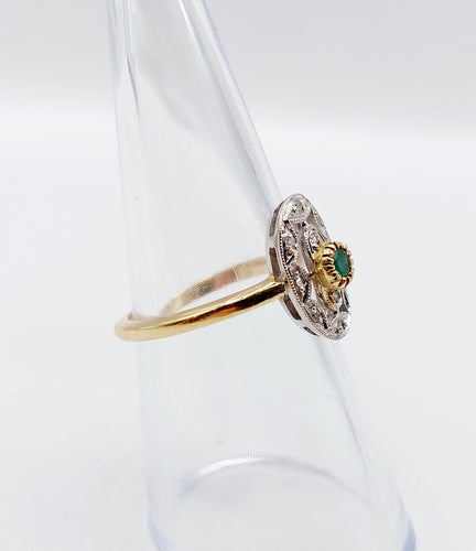 Bague 51.5 Bague marquise art déco or jaune, émeraude et petits diamants 58 Facettes A05530