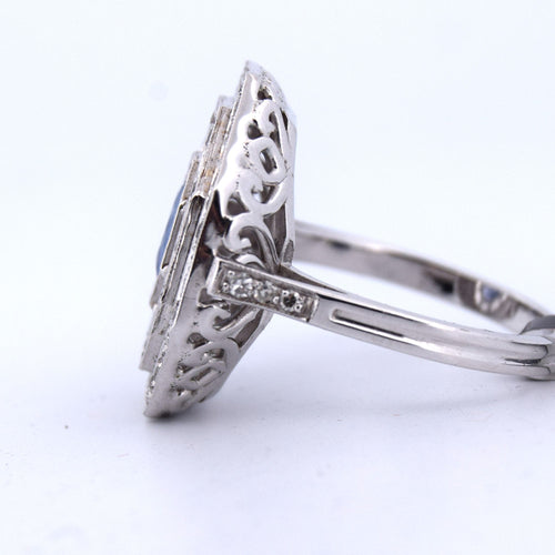 Bague 54 Bague Art Déco en or, saphir et diamants 58 Facettes