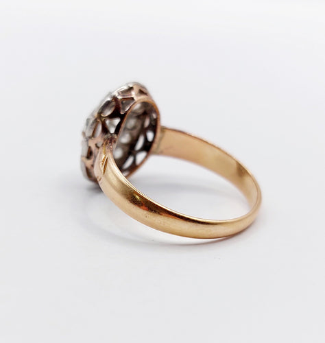 Prsten Sedmikráska viktoriánský růžové zlato 18k hruškový diamant 0,60 karátu (kolem roku 1880) 