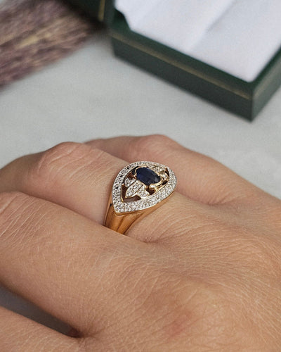 Bague 53.5 Bague or jaune, saphir, diamants 58 Facettes 457