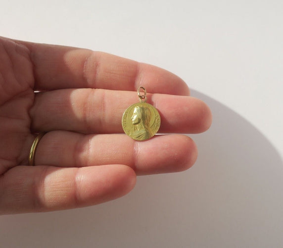 Pendentif Médaille pendentif Vierge Marie 1926 signée Dropsy 58 Facettes