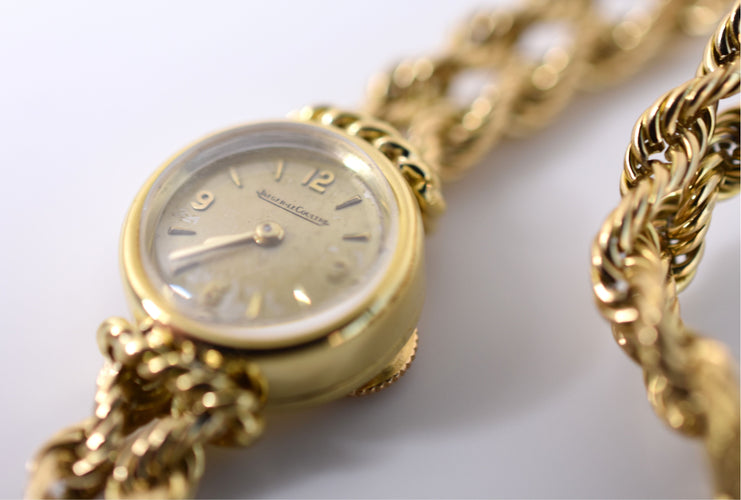 Montre Jaeger-LeCoultre - Montre femme, bracelet torsadé or jaune, 1954 58 Facettes JLC-100
