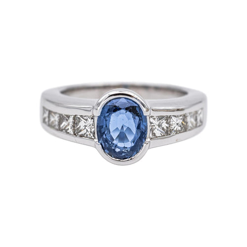 White gold ring Sapphire, Diamond 