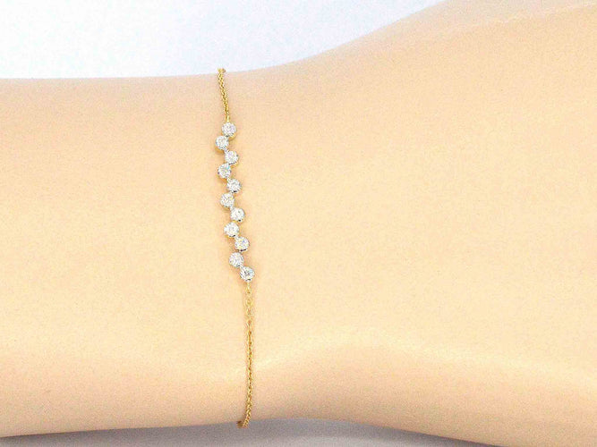 Bracelet Bracelet en or jaune avec diamants 58 Facettes 2359