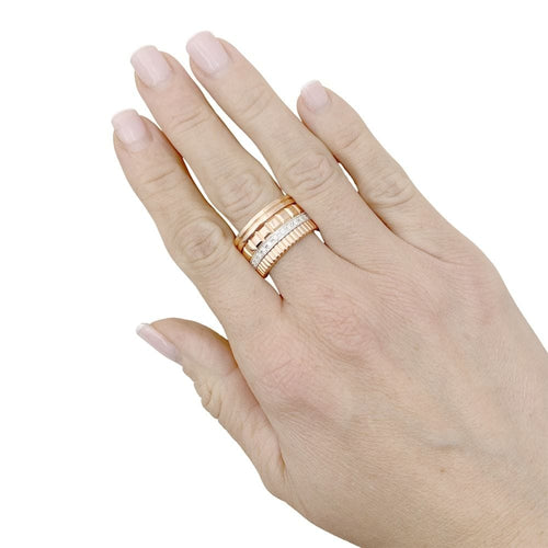 Bague 56 Bague Boucheron, «QUATRE RADIANT ÉDITION», deux ors et diamants. 58 Facettes 35015