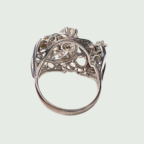 Bague 54.5 BAGUE STYLE RÉTRO PÉRIODE 1940-1945 en PLATINE avec DIAMANTS 58 Facettes Q993A