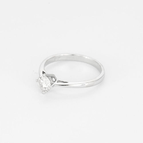 Bague 52,5 Bague Solitaire en or blanc et diamants 58 Facettes REU0870X3