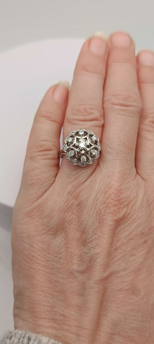 Vintage platina ring versierd met diamanten