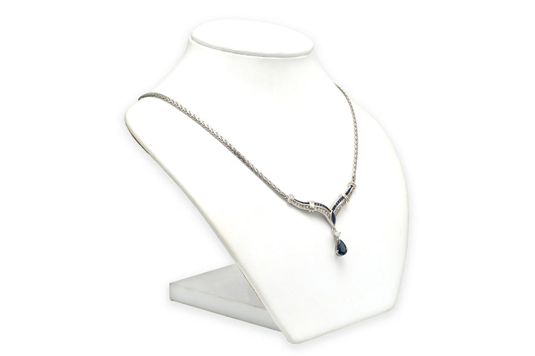 Collier Collier contemporain serti de saphirs et diamants taille brillant en or blanc 18k 58 Facettes 23106