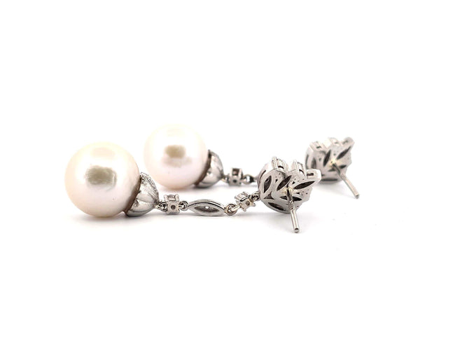 Boucles d'oreilles Superbes boucles d'oreilles en platine avec diamants et perles 58 Facettes