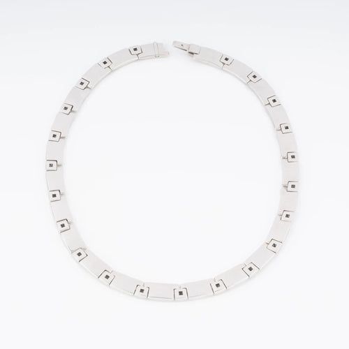 Collier Collier or gris et diamants de la Maison Chaumet 58 Facettes 1