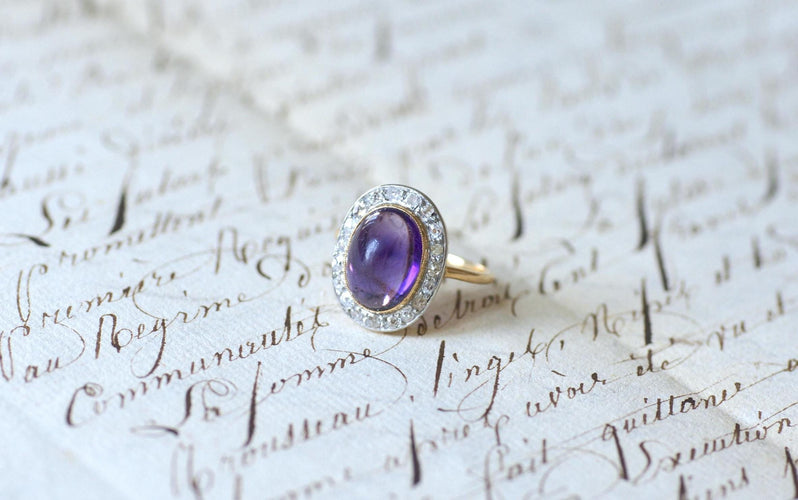 Bague 52.5 Bague Pompadour Cabochon Améthyste et Diamants 58 Facettes