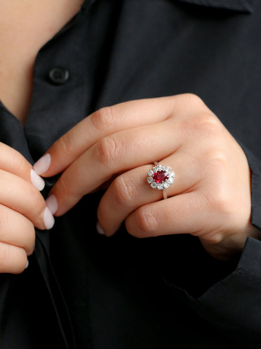 Bague 55 Bague marguerite or blanc rubis ovale diamants 58 Facettes 1023.1