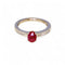 54 Bague en or blanc rubis et diamants. 58 Facettes